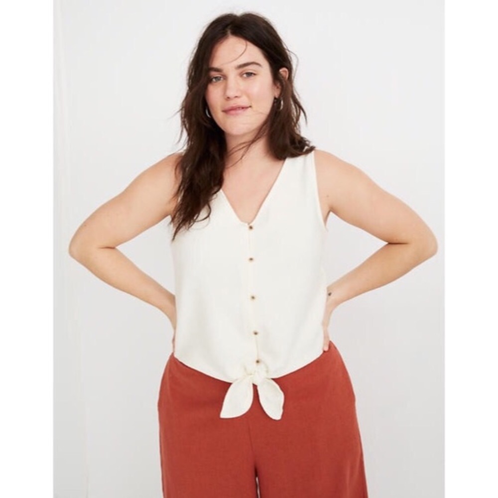 Madewell texture & thread button front tie top
